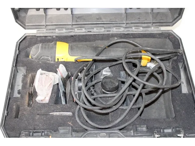 Dewalt schuurmachine - afbeelding 2 van  4
