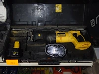 Dewalt snoerloze reciprozaag - afbeelding 1 van  2