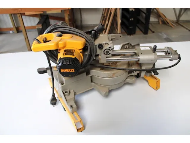 Dewalt versterkzaag - afbeelding 4 van  4