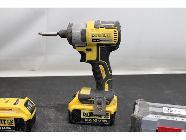 Dewalt vijsmachine - afbeelding 3 van  5