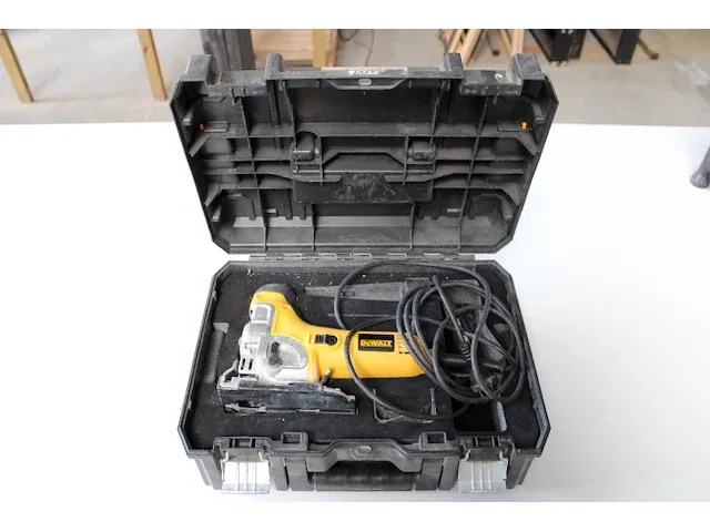 Dewalt wipzaag - afbeelding 1 van  4