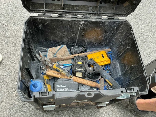 Dewalt xr tacker - afbeelding 3 van  4