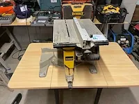 Dewalt zaagmachine - afbeelding 1 van  5