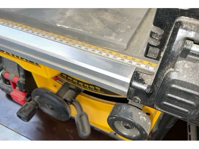 Dewalt zaagtafel - afbeelding 3 van  8