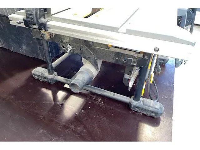 Dewalt zaagtafel - afbeelding 7 van  8