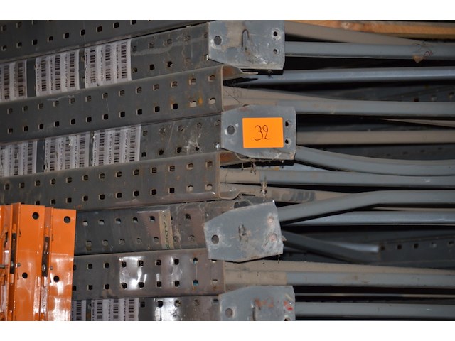 Dexion staanders - afbeelding 1 van  2