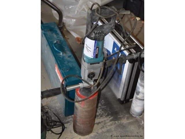 Diamandboormachine makita, dbm 130 - afbeelding 1 van  2