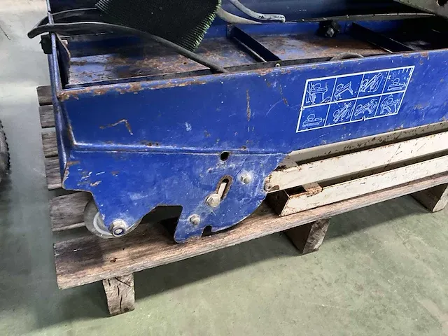 Diamant boart s350f tegelzaagmachine - afbeelding 6 van  8