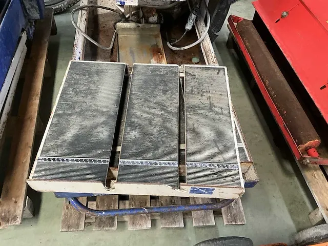 Diamant boart ts350f tegelzaagmachine - afbeelding 3 van  7