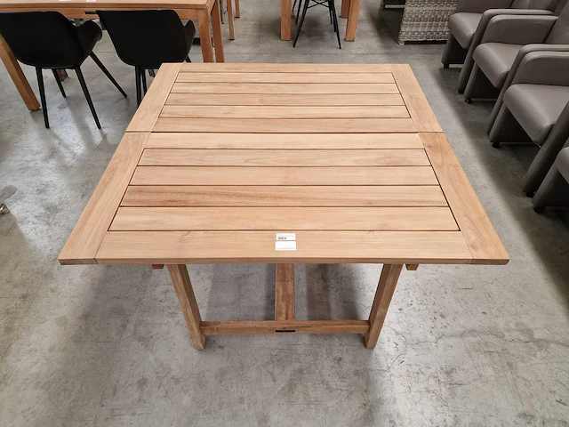 Diamond collection teak tuintafel 120-180 x 120cm brede latten - afbeelding 2 van  10