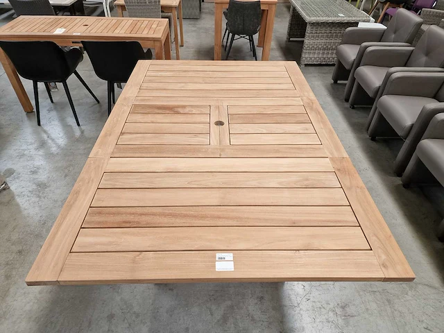 Diamond collection teak tuintafel 120-180 x 120cm brede latten - afbeelding 5 van  10
