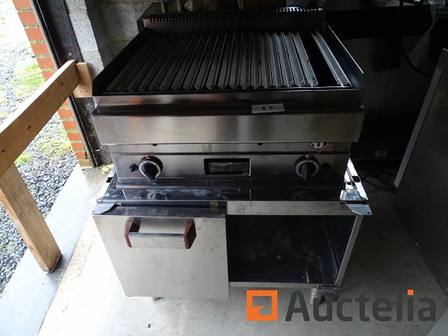 Diamond gasgrill op steun - afbeelding 2 van  8