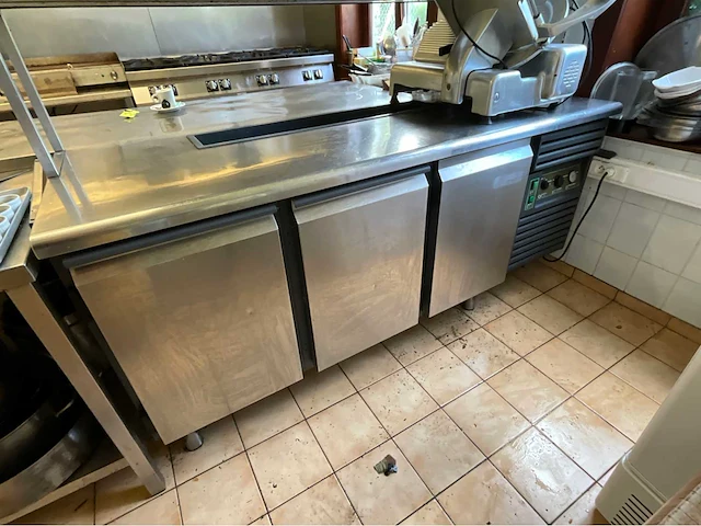 Diamond gastro line koeltafel en bijzettafel - afbeelding 1 van  5