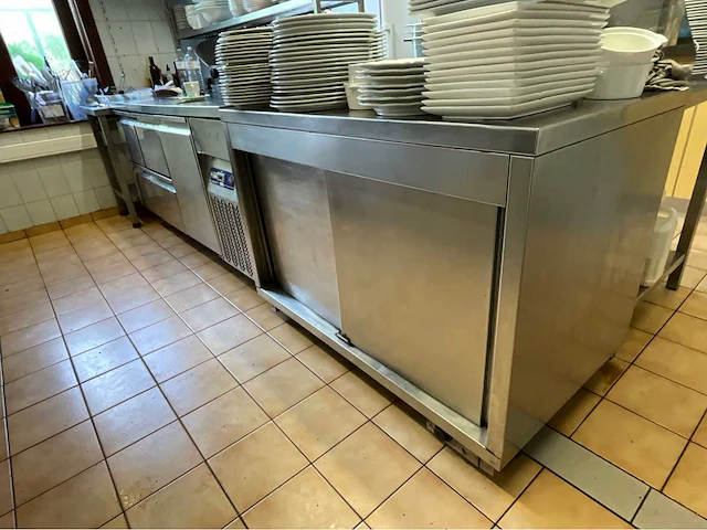Diamond gastro line koeltafel en warmtekast - afbeelding 2 van  5