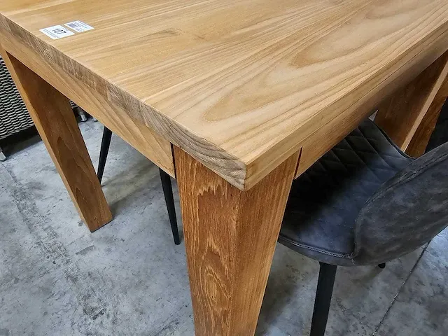 Diamond teak interieurtafel teak 80 x 80 x h78cm p8 - afbeelding 3 van  4