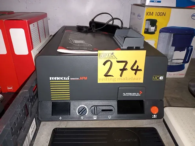 Diaprojector, dia’s magazijnen en divers elektro. 18 stuks - afbeelding 3 van  5