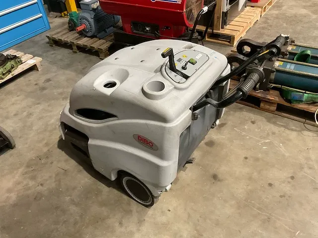 Dibo-ipcleaning 512et zelfrijdende veegmachine - afbeelding 3 van  6