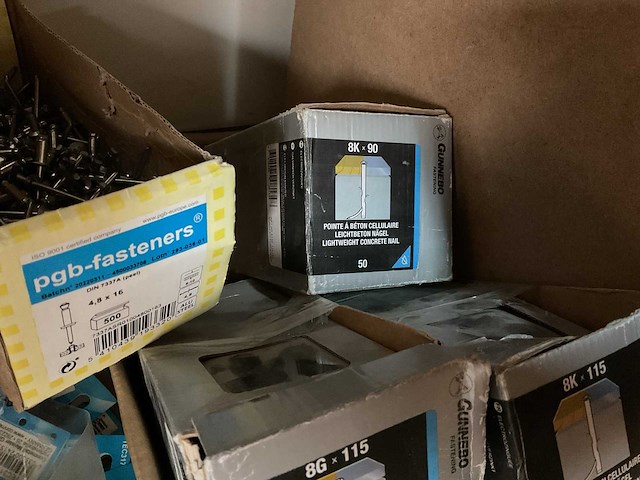 Dichtingen en dozen slagpluggen - afbeelding 6 van  9