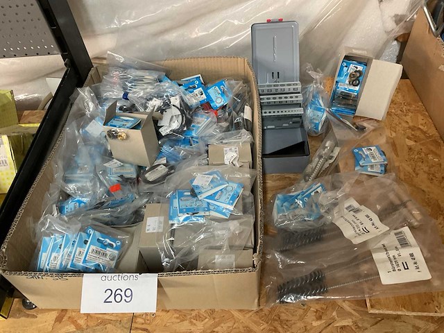 Dichtingen - afbeelding 1 van  14