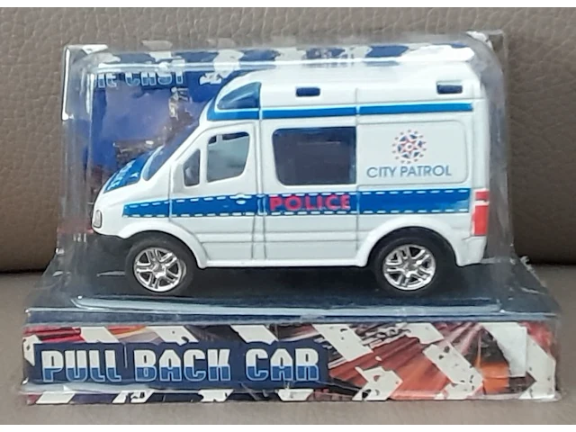 Die cast hulpdienst ambulance - 8,50 cm - afbeelding 1 van  5