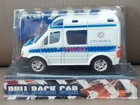 Die cast hulpdienst ambulance - 8,50 cm - afbeelding 1 van  5