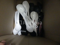 Dienbladen, deksels, plastic bakjes, ... - afbeelding 6 van  14