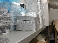 Dienbladen, deksels, plastic bakjes, ... - afbeelding 8 van  14