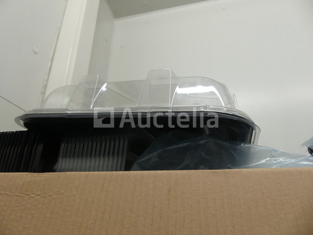 Dienbladen, deksels, plastic bakjes, ... - afbeelding 10 van  14