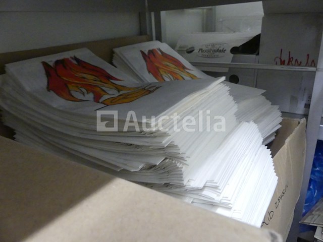 Dienbladen, deksels, plastic bakjes, ... - afbeelding 11 van  14