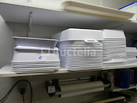 Dienbladen, deksels, plastic bakjes, ... - afbeelding 14 van  14