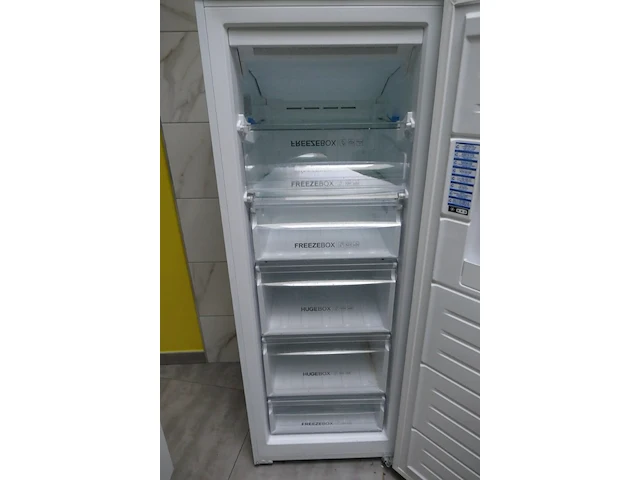 Diepvrieskast witte kleur haier - afbeelding 3 van  4