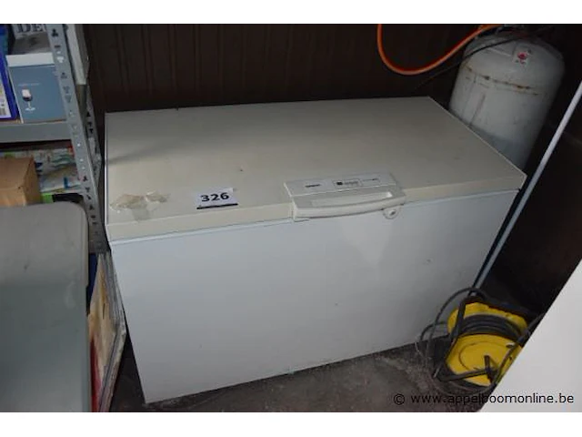 Diepvrieskoffer siemens met inhoud - afbeelding 1 van  3