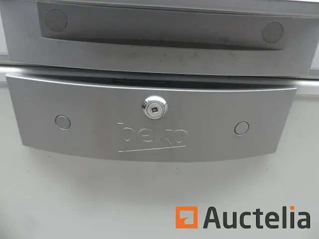 Diepvriezer bahut beko hsa32520 - afbeelding 4 van  7