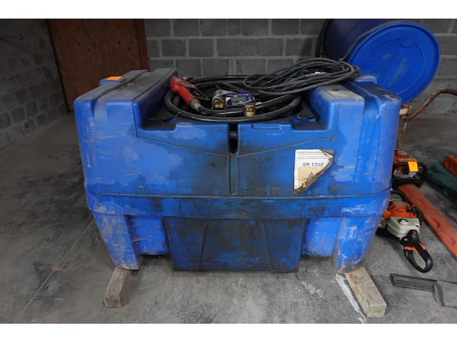 Diesel tank - afbeelding 1 van  4