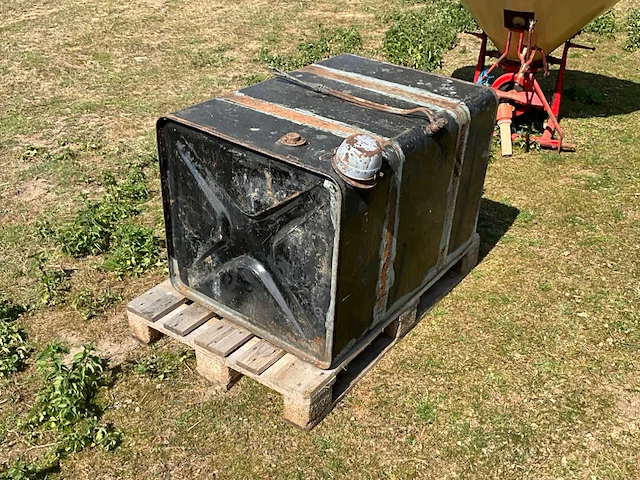 Dieseltank 600l - afbeelding 4 van  6