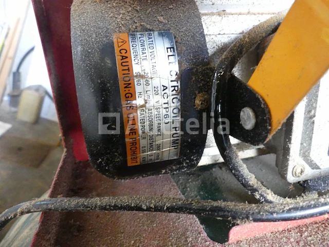 Dieseltank en actp 60 distributiepomp - afbeelding 6 van  6