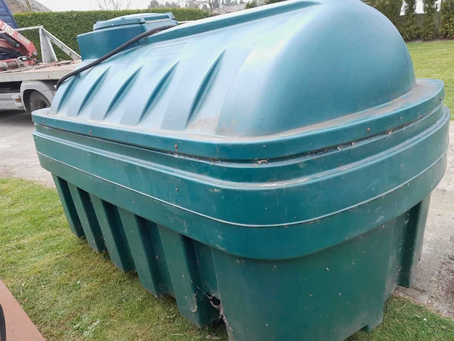 Dieseltank met pomp - afbeelding 3 van  10