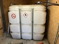 Dieseltank met tankstation - afbeelding 5 van  6