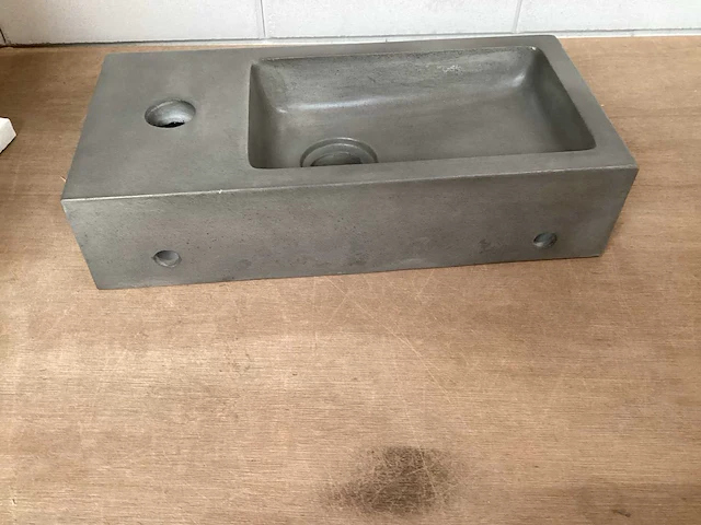 Differnz ethan toiletfontein, wasbak beton (7x) - afbeelding 4 van  7