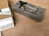 Differnz jax wastafel beton met zwart - afbeelding 1 van  4