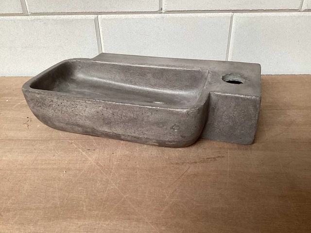Differnz saba toiletfontein beton 36,5x19x8 (4x) - afbeelding 1 van  5