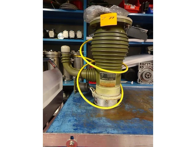 Diffusion pump varian - afbeelding 1 van  3