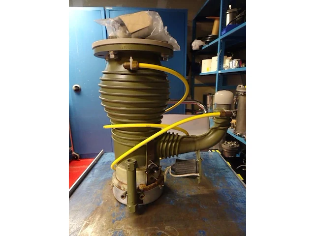 Diffusion pump varian - afbeelding 3 van  3