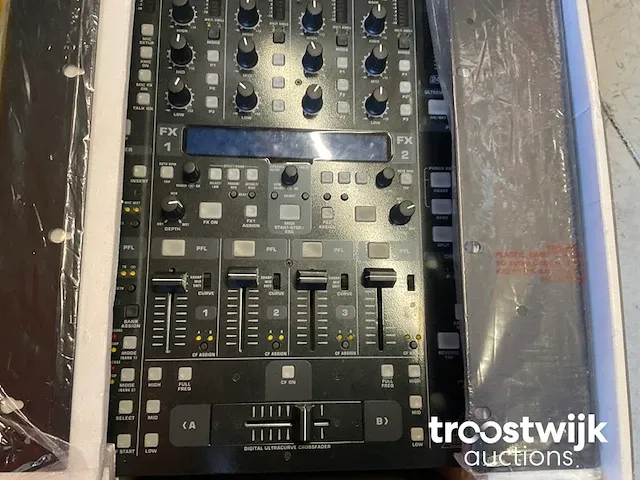 Digitale dj mixer - afbeelding 2 van  4