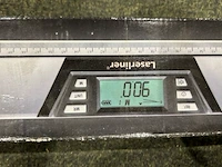 Digitale electronische waterpas laserliner - afbeelding 3 van  4