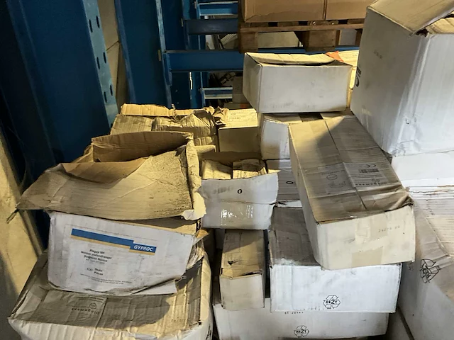 Dingemans beugels bovenhangers bevestigingsmateriaal 2 paletten - afbeelding 13 van  16