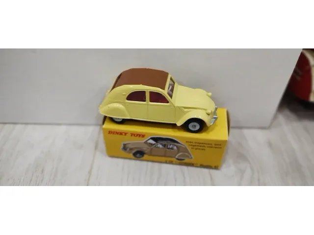 Dinky toys 2cv - afbeelding 1 van  6