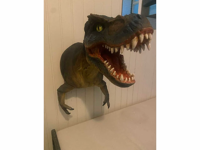 Dinosaurus beeld - afbeelding 2 van  3
