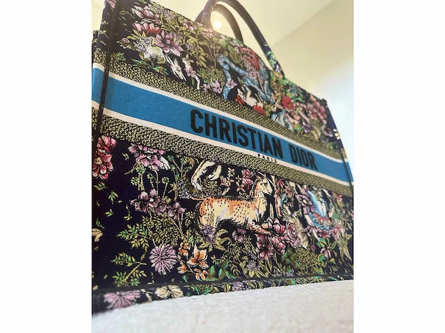 Dior luxe-handtas 'large book tote' (limited edition) - afbeelding 6 van  10