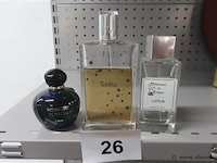 Dior, tonka, lotus deels aangesproken - afbeelding 1 van  3